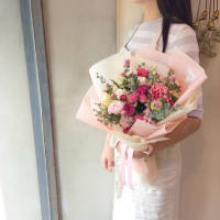 爱花的女孩一定是很美的 想在你面前大醉一场