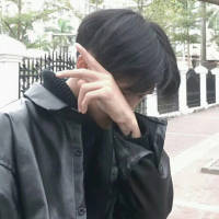 我很懒 懒到连心里的那个人都懒得换. 我们没有任何选择的余