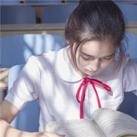 人如天上明月，是不可拥有。 你记住你走了就别回来