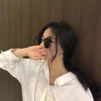 嗯