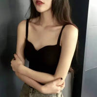 当欲望住满身躯它终将会把你压垮深坑压缩... 特别想在你面前高冷一