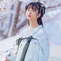 五月：  你阿 莫要辜负了我的等... 真的太卑微了，我以前