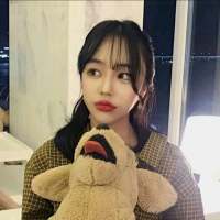 洛你们可睡得还香? 从前看她抽烟我会假装