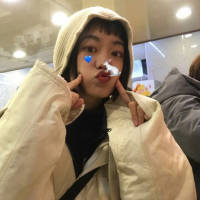 无人的巷口，谁又为谁