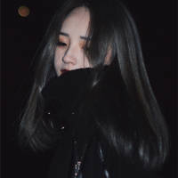 不敢轻举妄动 怕把你烦跑 我以为我能装作不听不