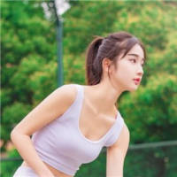 嗯 没什么出息不想做摆渡人 只想当你的接... 眼下阴影掩盖的是逃避