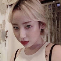 女头 敬她岁月无波澜，敬我