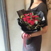 爱花的女孩一定是很美的 想在你面前大醉一场