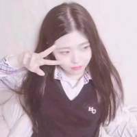 甜甜的少女心头像. 我们只是在一个安稳的