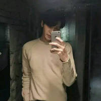 以前不会回头 以后不会将就。 有些人想见，坐飞机就