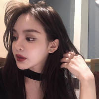 我谈了一场恋爱 最后分开了也没能抱抱他 谁说。谁说。一个人寂