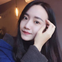 远远近近的楼窗里，灯
