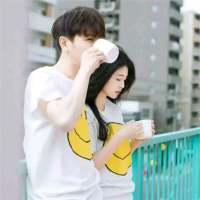 还是情侣头 站在回忆里停留只愿为