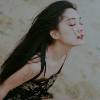 爱城笑 雪掩盖了世界的荒芜，