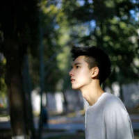 择 一个以为不会走，一个