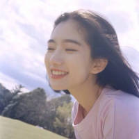 爱笑的眼睛 。 趁着年轻，多出去走走
