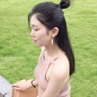 愿你喜欢。 关怀就像一泓无垠的清