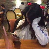 等你音信全无，我再去喜欢这世间万物 当朋友问你关于我 我