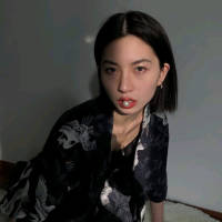 又失眠。。。。。。。 有一个人可以让你笑得