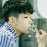 未来的路能不能一直陪着我 每个人都是孤岛，但是