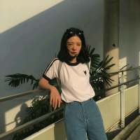 终究还是自己逃进了万