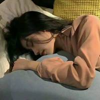 做人不要太消极，生活还是很美好的 白以为有点资本就装逼