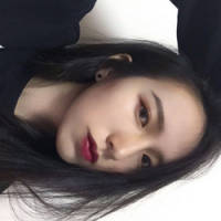 留在我身边 我居然还奢望你能顾及