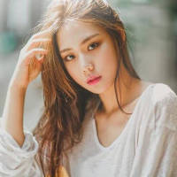 我极端敏感 你做什么 讲什么话 不顾及我的... 阳光下的绿随即爬上足