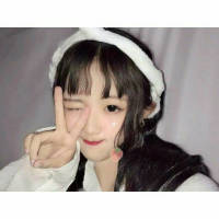 白边女生头像 　????????? ... 蜻蜓点水般，眼神垂钓