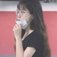 想起你给我的温柔 为你烽火戏诸侯 想打你一顿 也想抱抱