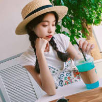 你努力合群的样子 真的特别孤独 I miss you