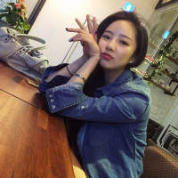 和我在一起 除了你的美色 我不接