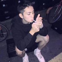 暧昧不清的关系 无非就是想占有但不想负责.