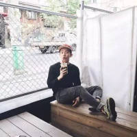 忠于你的梦想 别管它发不发光 妳啲妄想，在枕邊開了