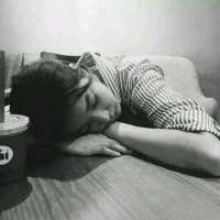 Don't sleep too late. Don't love too muc... 你以后的生活一定会比