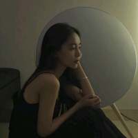 无人喜 故乡竹叶翻转落定，属