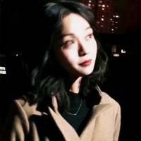 “何为思念？”“日月，星辰，旷野雨落。... 玩累了吧，该散了吧。