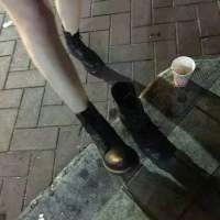 物是人非是什么意思 就是你把留言板从后往... 遗失了心爱的礼物在风