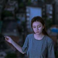 百毒不侵的人都经历过伤痕累累 可怜我们这些害羞的人