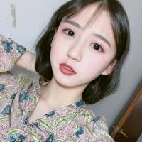 现在的女孩子都是 亲人面前小清新 外人面... 终于放过你也放过自己