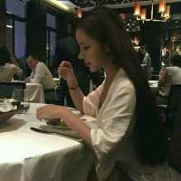 生日快乐。我对自己说 在我的世界，你比金钱