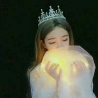 在这薄情的世界深情的活着. 若要快乐，就要像太阳