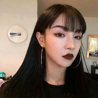 别问她怎么了 抱住她就对了 撒谎话的人所获得的，