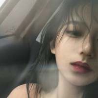 “何为思念？”“日月，星辰，旷野雨落。... 玩累了吧，该散了吧。