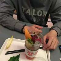 余生曾有一个他 你回头看我，我不信你