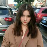 如果有来生 我要做一阵风 有温柔也有英勇 只要把脸迎向阳光，你