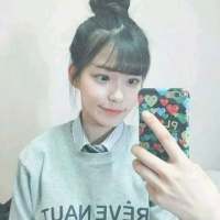 花花. 我抱着回忆走过四季，