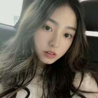 女头 美美哒 我以为我一直笑就不会