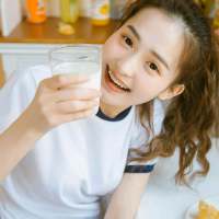 如今的现在早已不是当初说好的以后 离开我以后有没有更快
