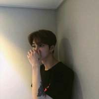 想做一个很酷的人  闹钟一响就起  走了...